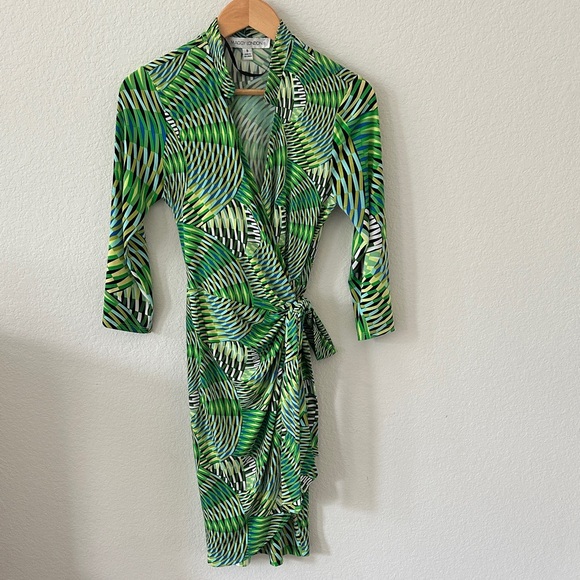Maggy London Dresses & Skirts - Maggy London Green and Blue Black Patterned wrapped Dress
